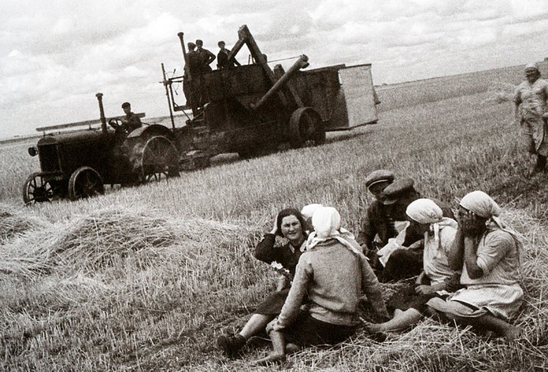 Вторая половина 20-х гг. - первая половина 30-х гг. Коллективизация. Индустриализация Вторая половина 20-х гг. - первая половина 30-х гг. Коллективизация. Индустриализация